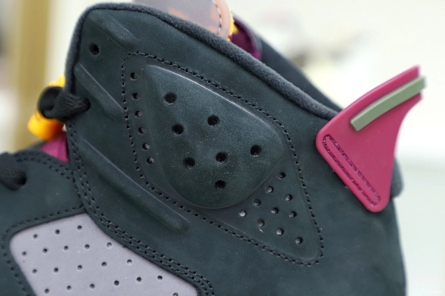 JORDAN AIR 6 RETRO BORDEAUX 0129